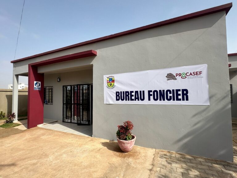 Bambilor renforce la sécurisation foncière : la Banque mondiale salue les avancées du PROCASEF
