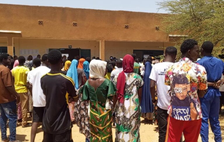 GRAND REPORTAGE – Drame du Baccalauréat au Sénégal : Quand la proclamation publique devient un tribunal de la honte (Par Aly Saleh)
