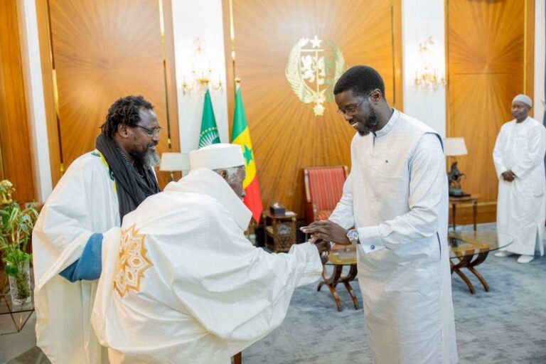 Palais : le Président Bassirou Diomaye Faye a reçu en audience le Khalife général de Darou Salam Chérif