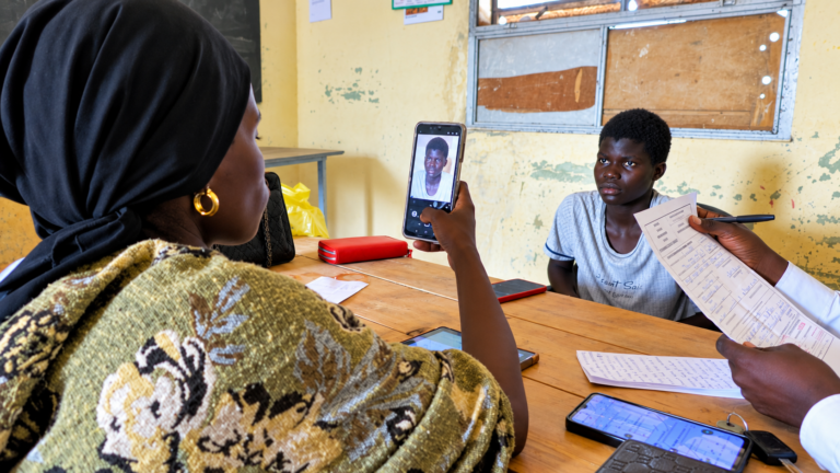 Couverture sanitaire universelle : PASTEF mobilise à Sangalkam, Alpha Bocar Khouma s’engage pour 25 enrôlements